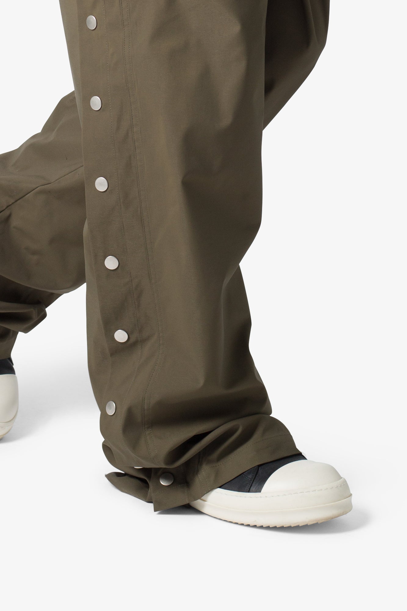 Side Snap Nylon Pants | Olive
