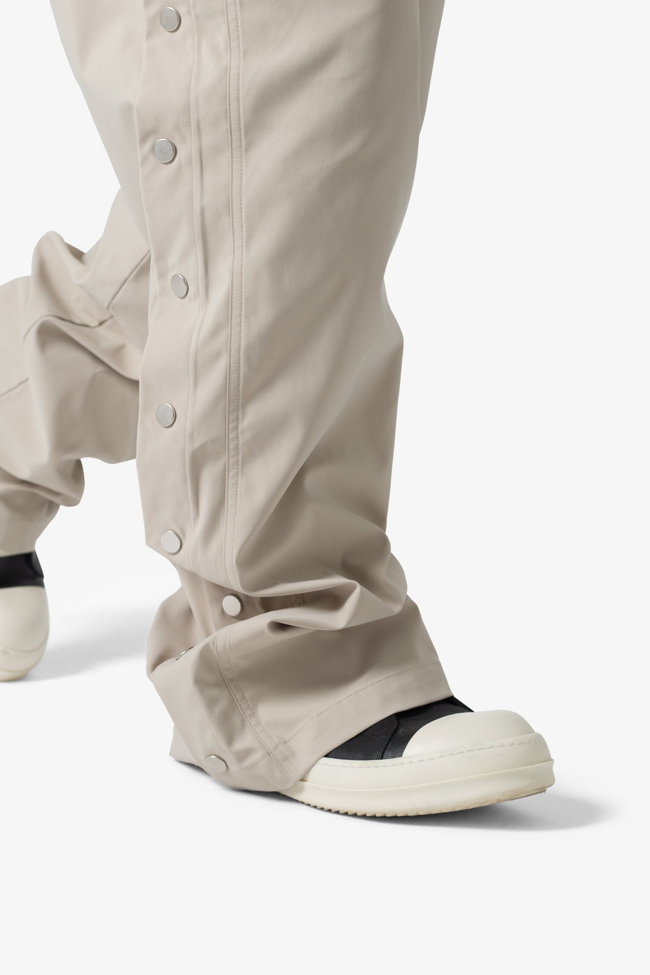Side Snap Nylon Pants | Tan