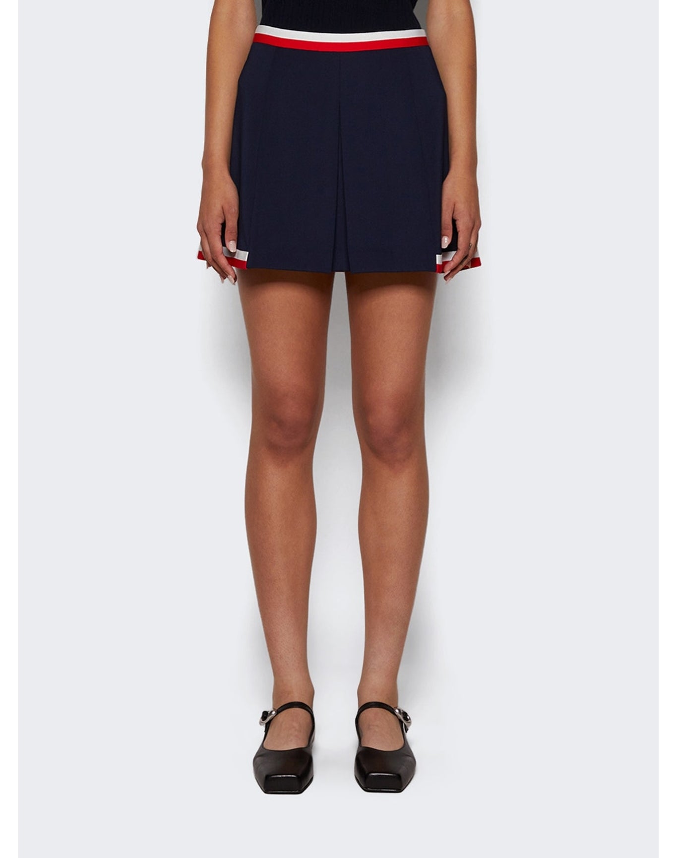 Sporty & Rich | Women | Serif Logo Mila Pleated Skirt | Navy