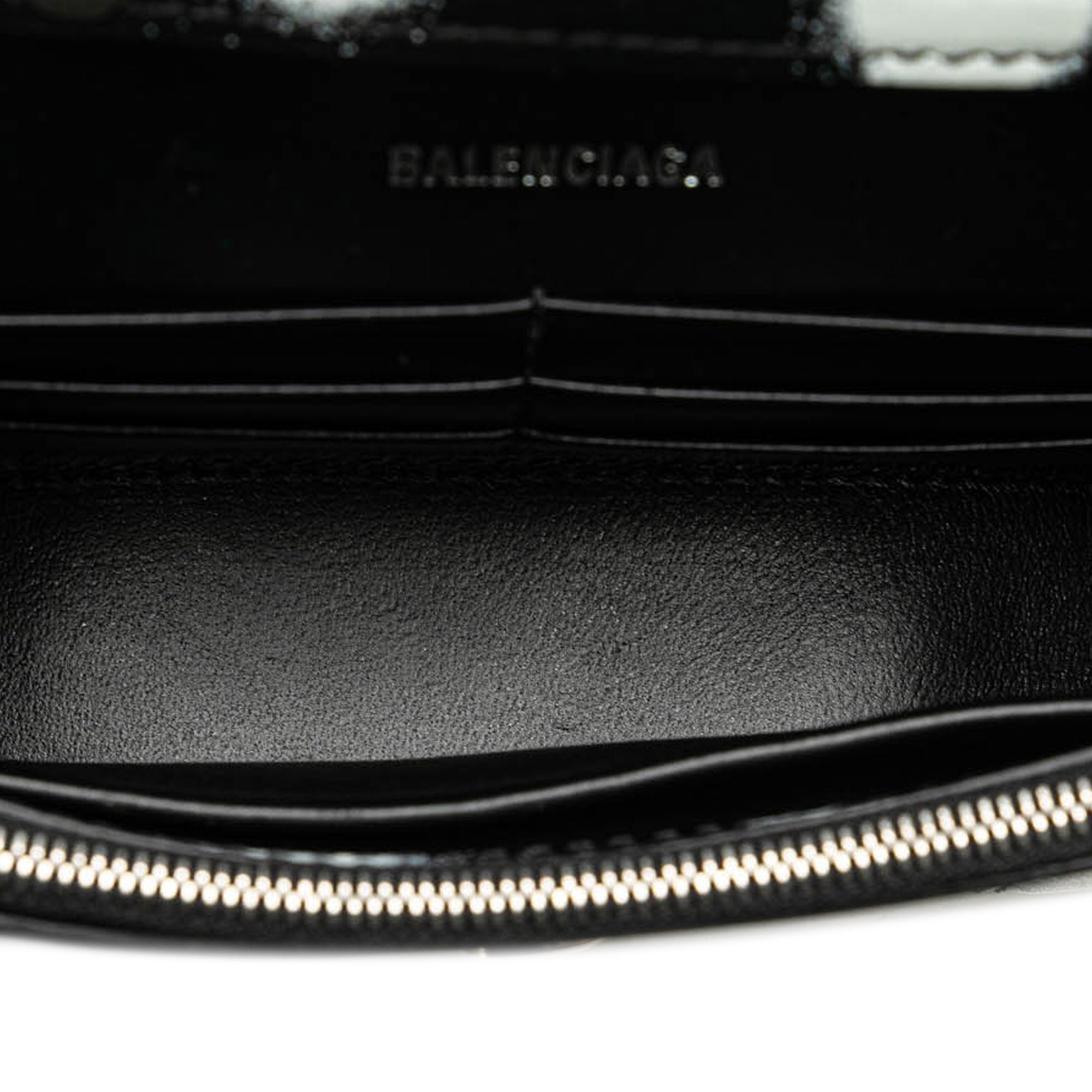 Balenciaga | Pre-Owned Shiny Box Calfskin Polka Dot Hourglass Wallet On Chain | Black