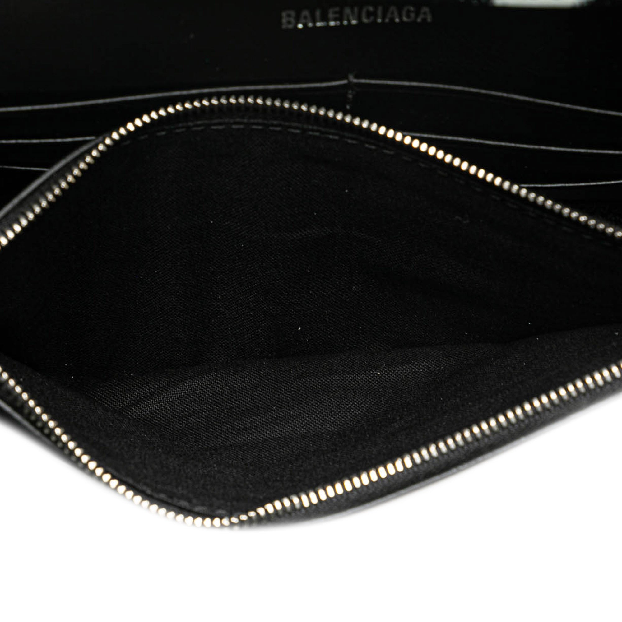 Balenciaga | Pre-Owned Shiny Box Calfskin Polka Dot Hourglass Wallet On Chain | Black