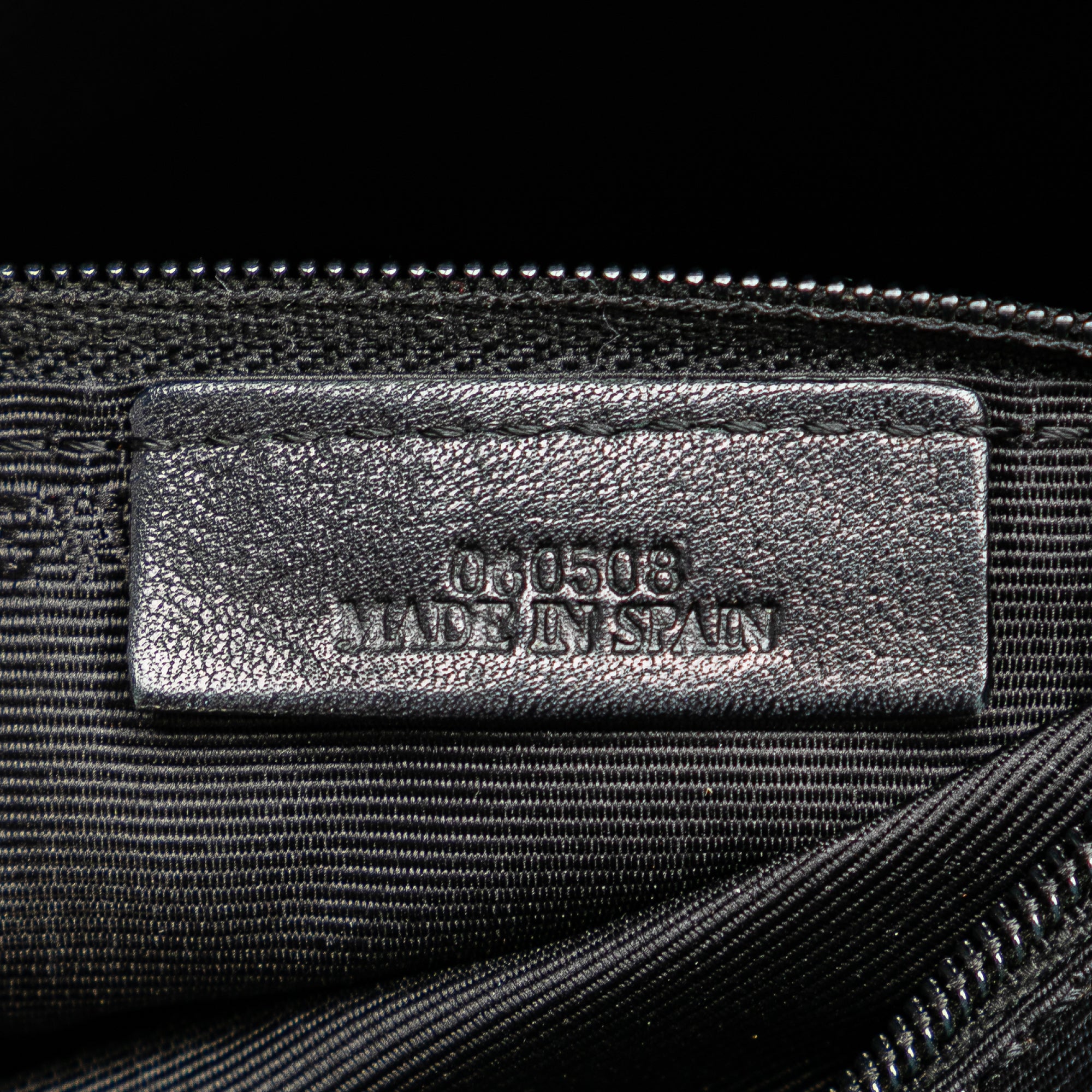 LOEWE | Pre-Owned Anagram Leather Crossbody | Black