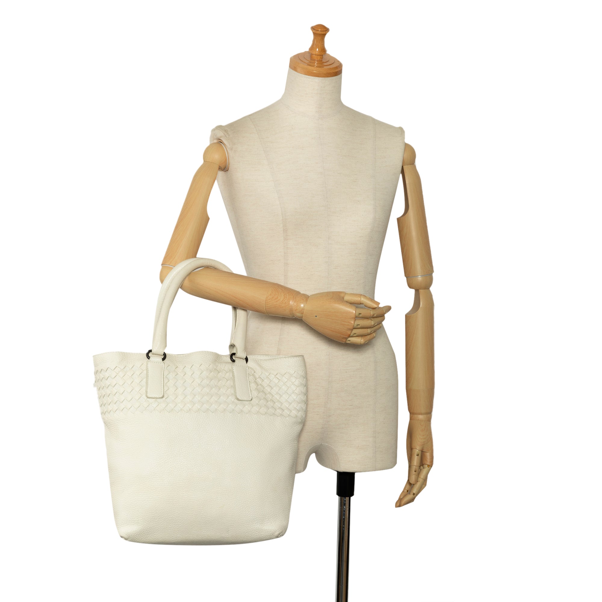Bottega Veneta | Pre-Owned Intrecciato Tote Bag | White
