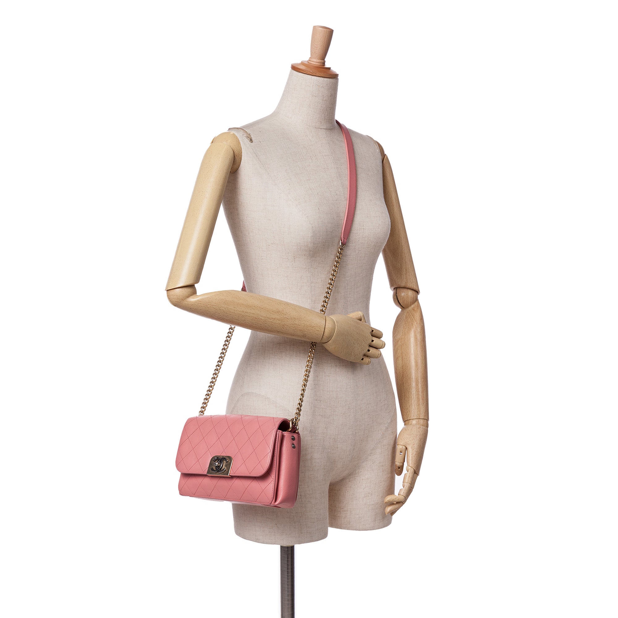 Chanel | Pre-Owned Quilted Calfskin Straight Lined Flap - I | Pink