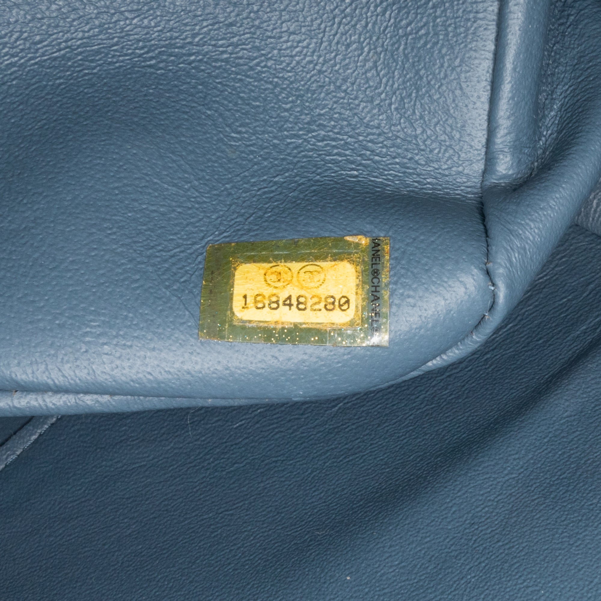 Chanel | Pre-Owned Jumbo Classic Lambskin Double Flap - II | Blue/Dark Blue