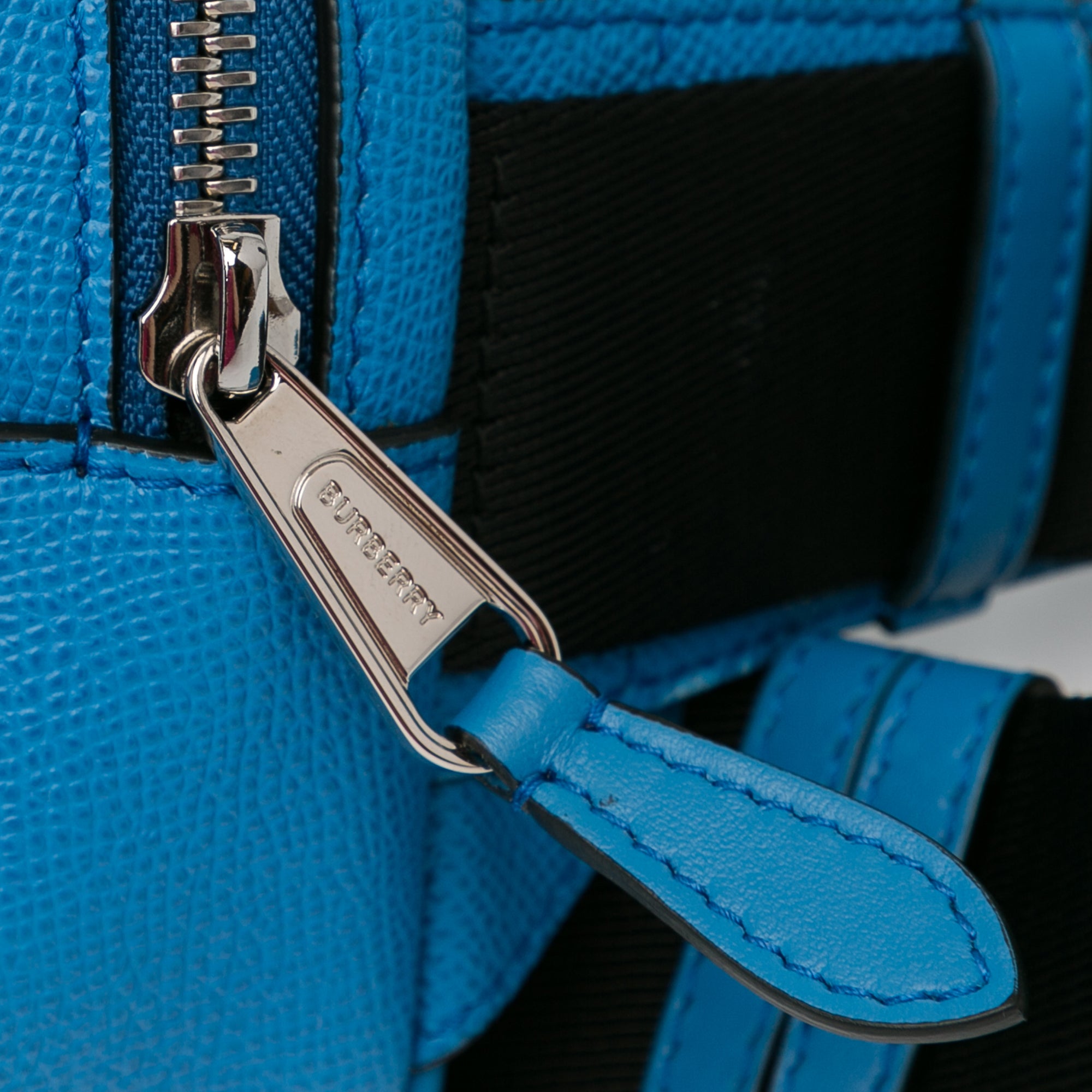 Burberry | Pre-Owned Paddy Logo Belt Bag | Blue