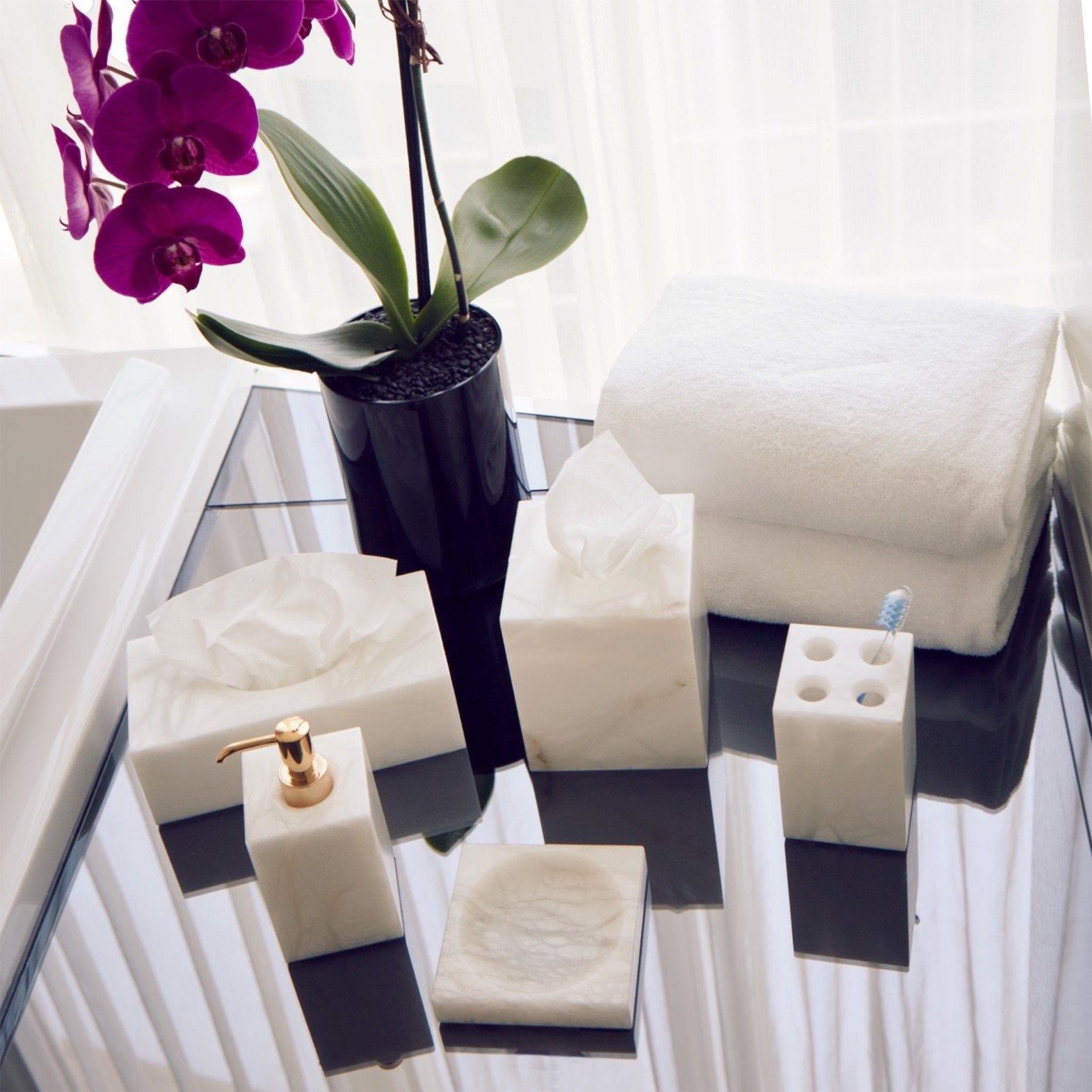 Tessuto Toothbrush Holder | White | Alabaster