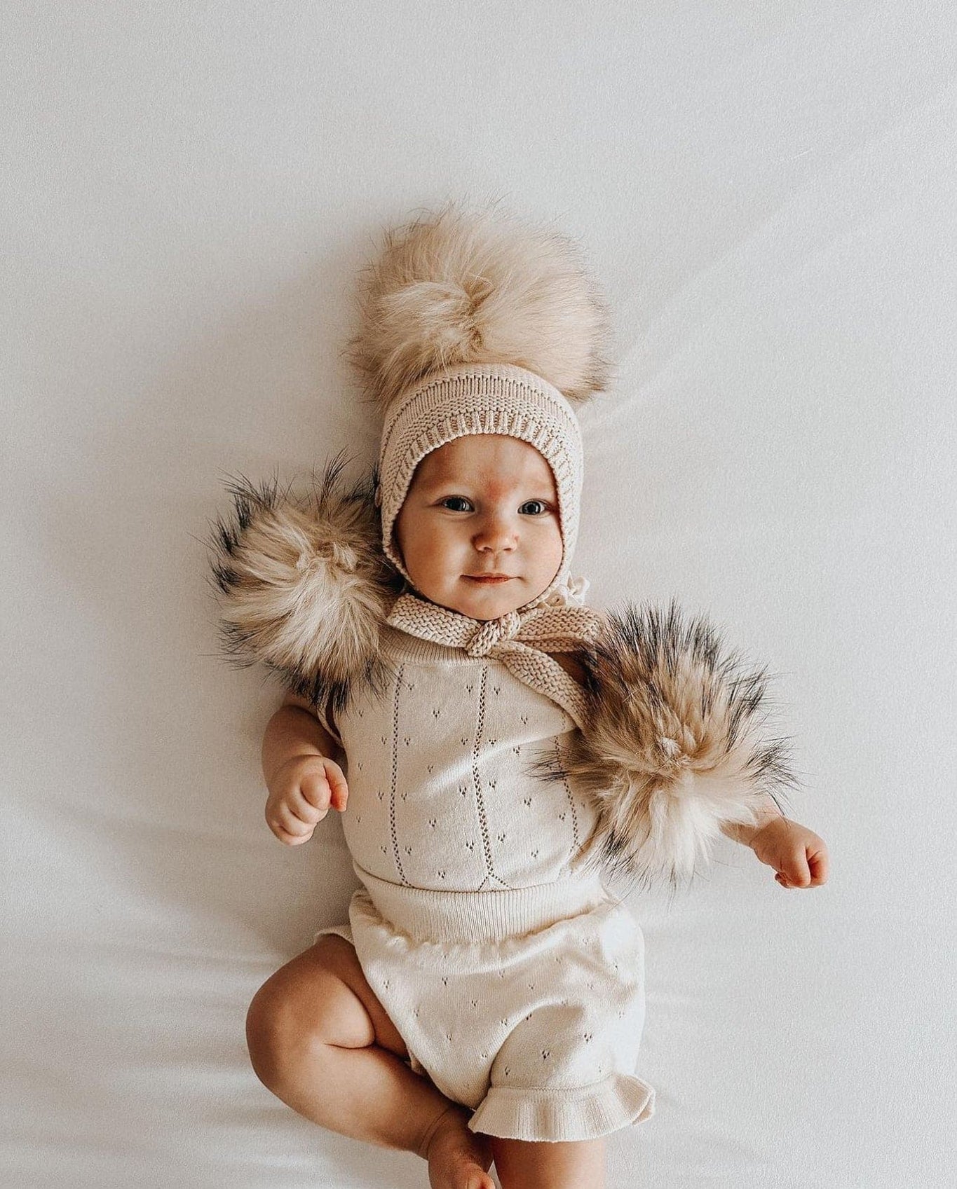 Unisex | Pasha Three Pom Hat Cream Poms | Beige