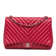 Chanel | Pre-Owned Maxi Classic Chevron Lambskin Single Flap | Pink/Dark Pink