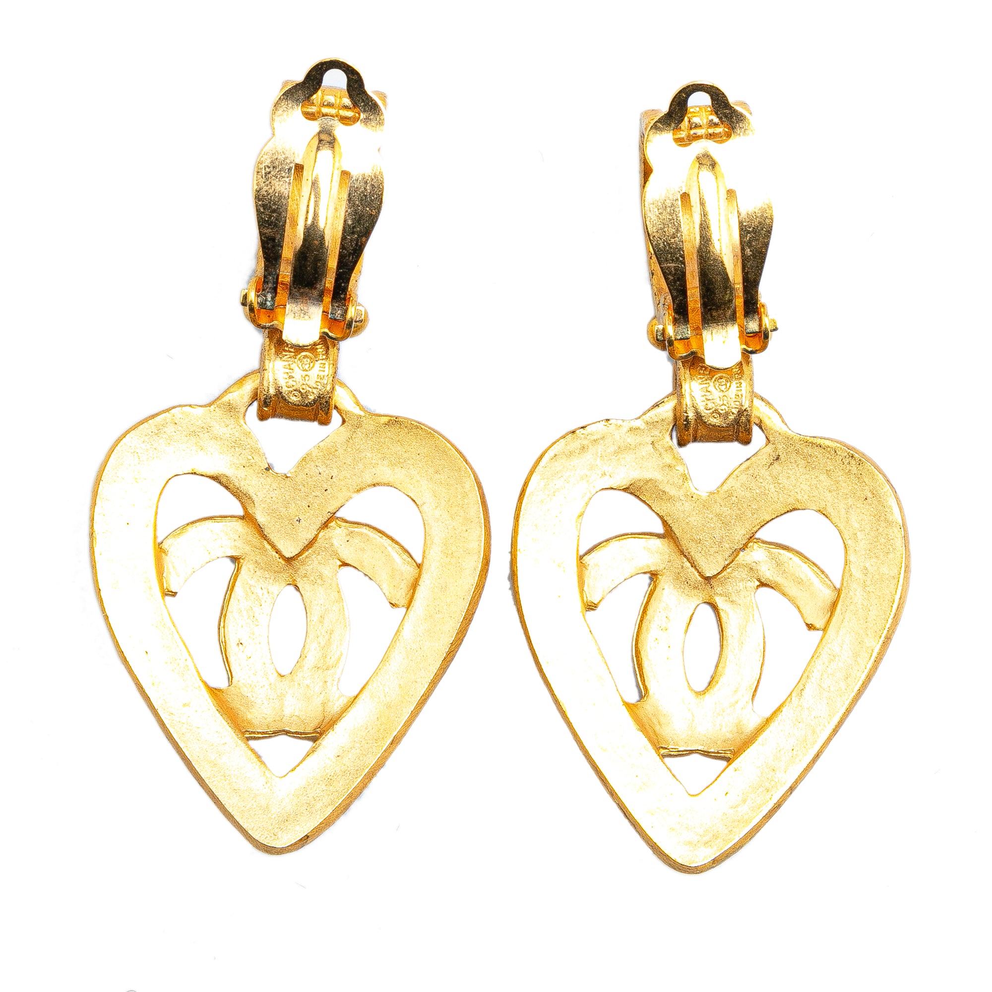 Chanel | Pre-Owned Gold Plated CC Heart Drop Clip On Earrings | Gold