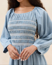 Color: Blue/Cream Stripe