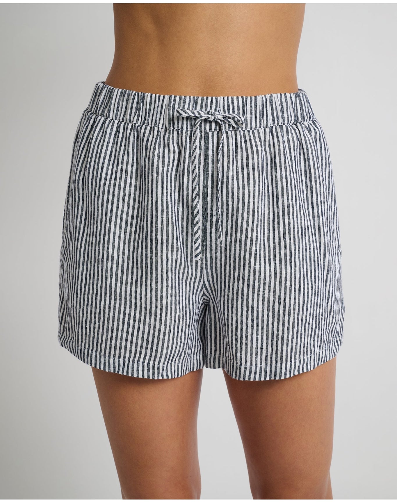 Women | Air Linen Elastic Drawstring Short | Deep Navy White