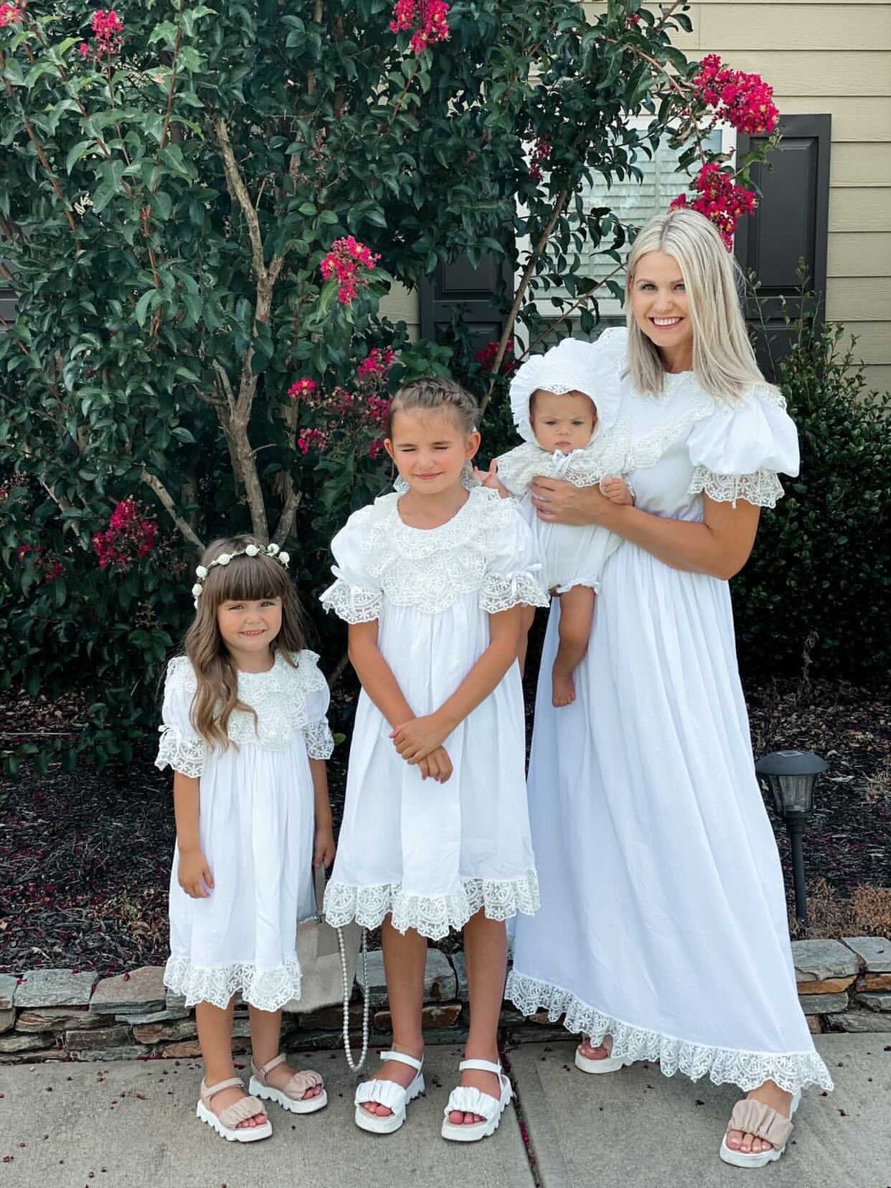 Women | Katherine Embroidered Linen Mom Dress | White