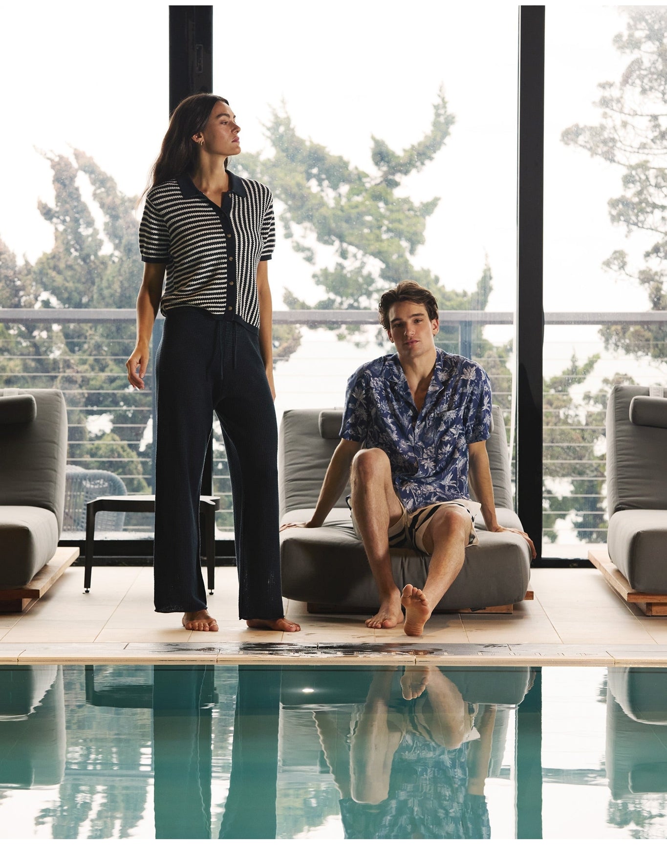 Women | Linen Knit Button Up Shirt | Deep Navy White