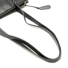 Chanel | Pre-Owned CC Caviar Leather Tote - I | Black