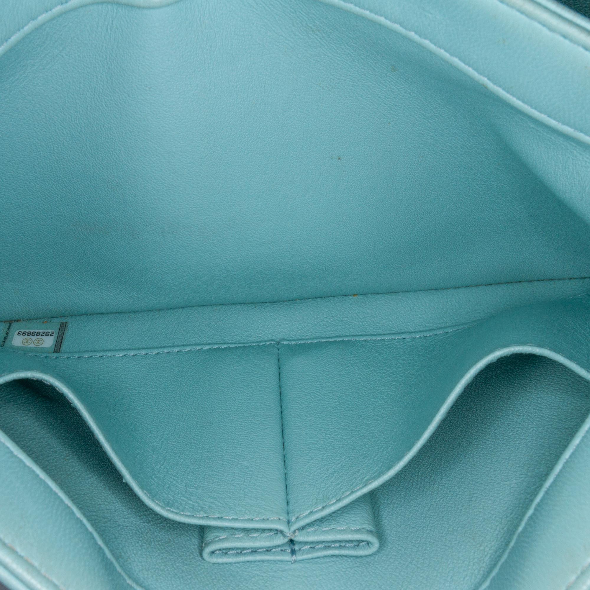 Chanel | Pre-Owned Small Quilted Lambskin Trendy CC Flap | Blue/Light Blue