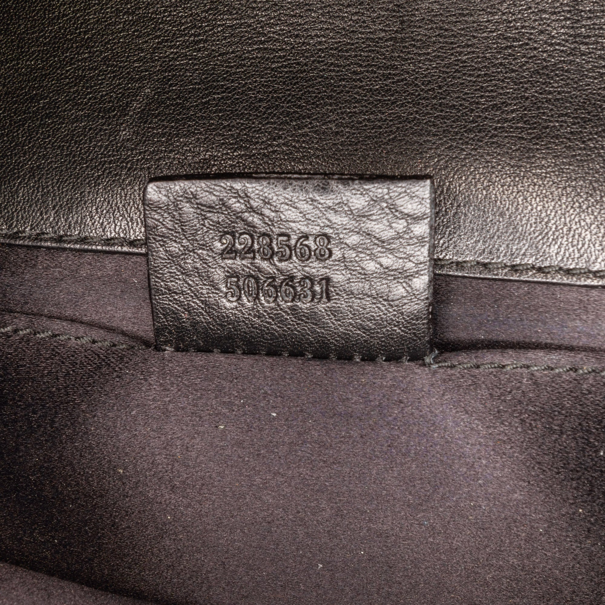 Gucci | Pre-Owned Tempered Glass Broadway Clutch | Black