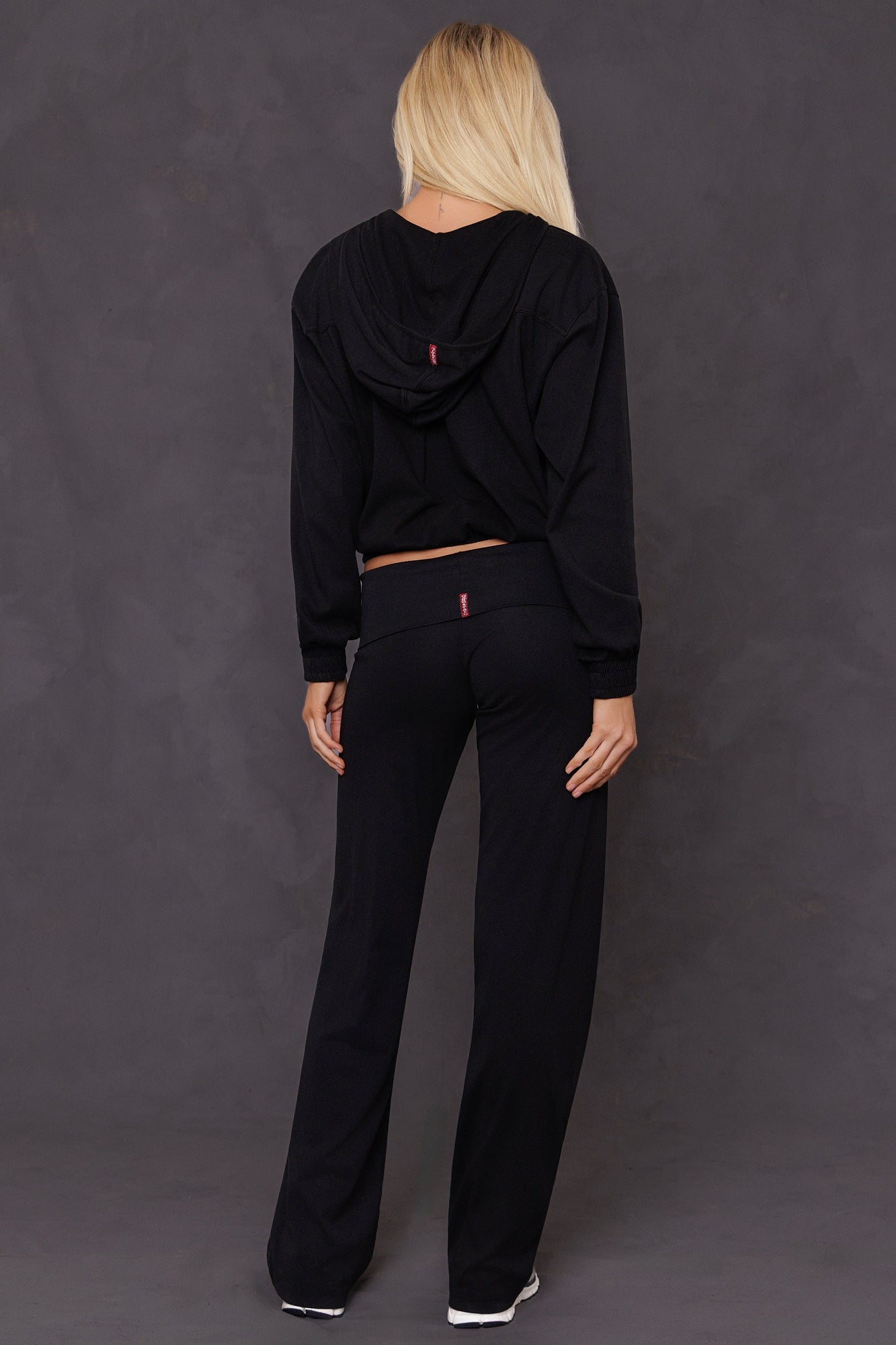 Women | Sporty HT Zip-Up Hoodie | Black