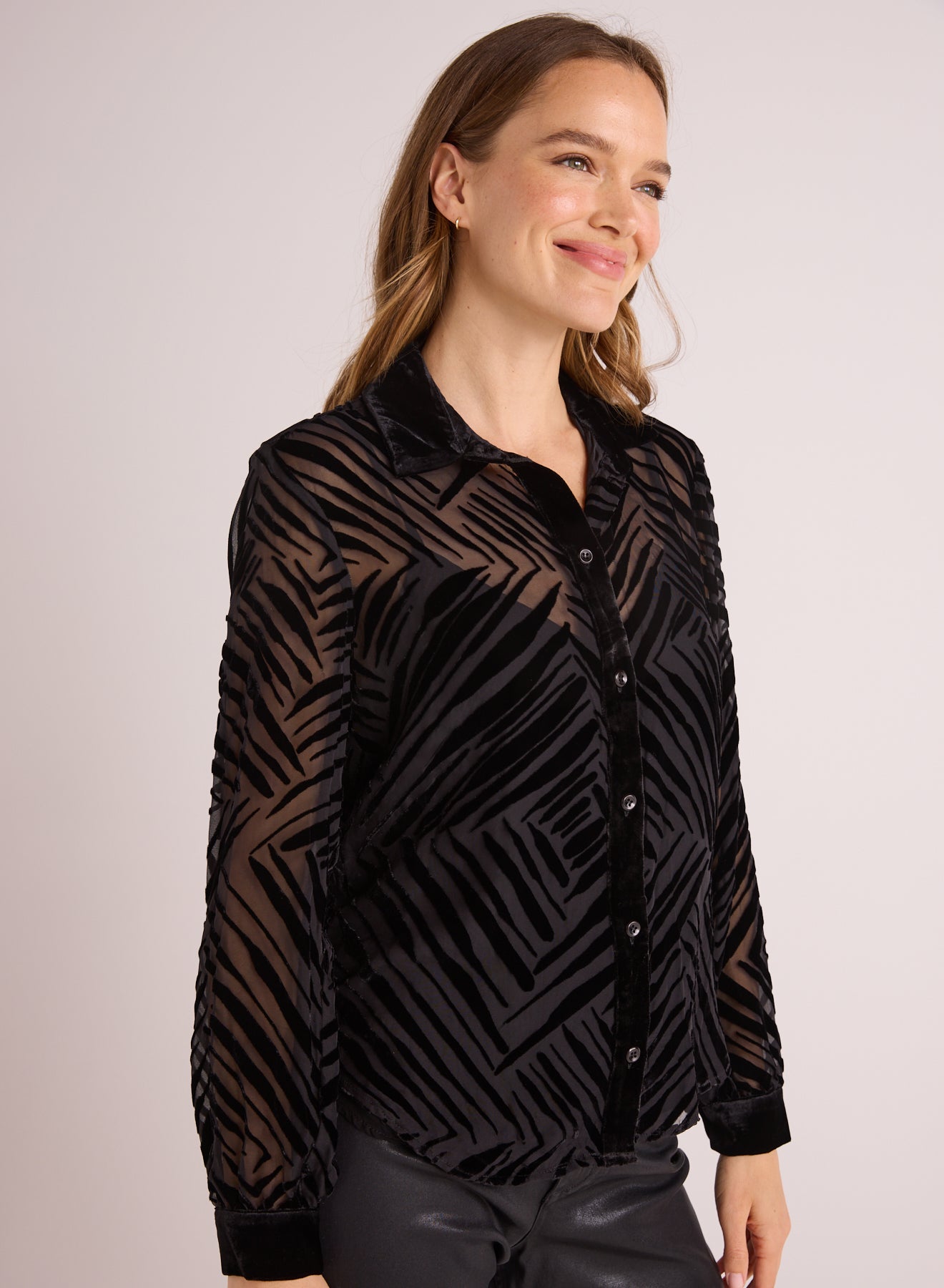 Contrast Button Down | Black