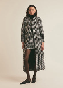 black white houndstooth