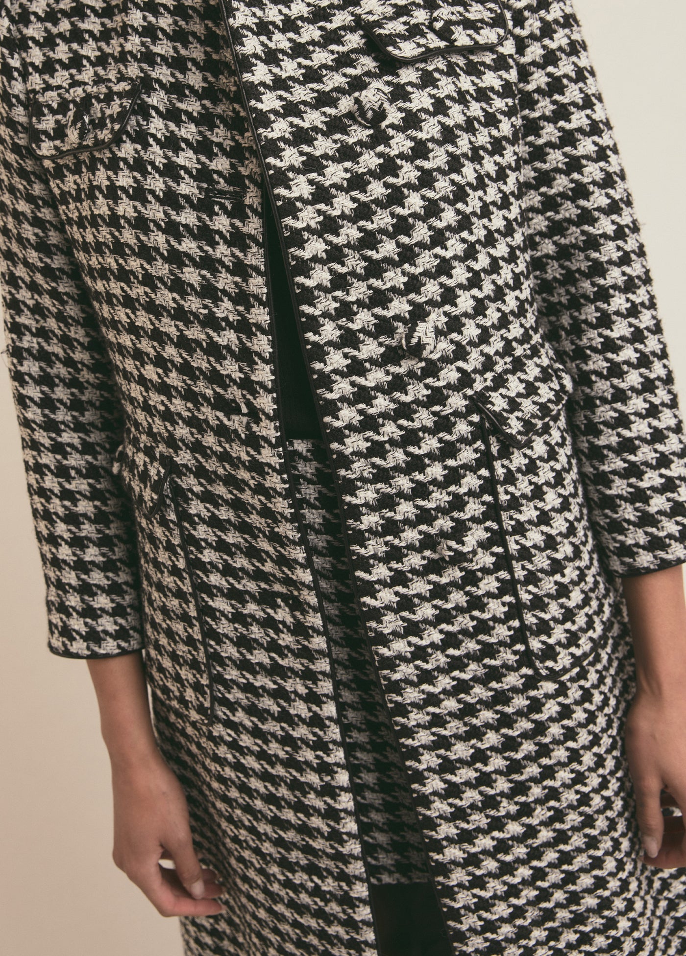 black white houndstooth