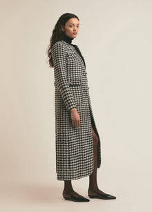 black white houndstooth