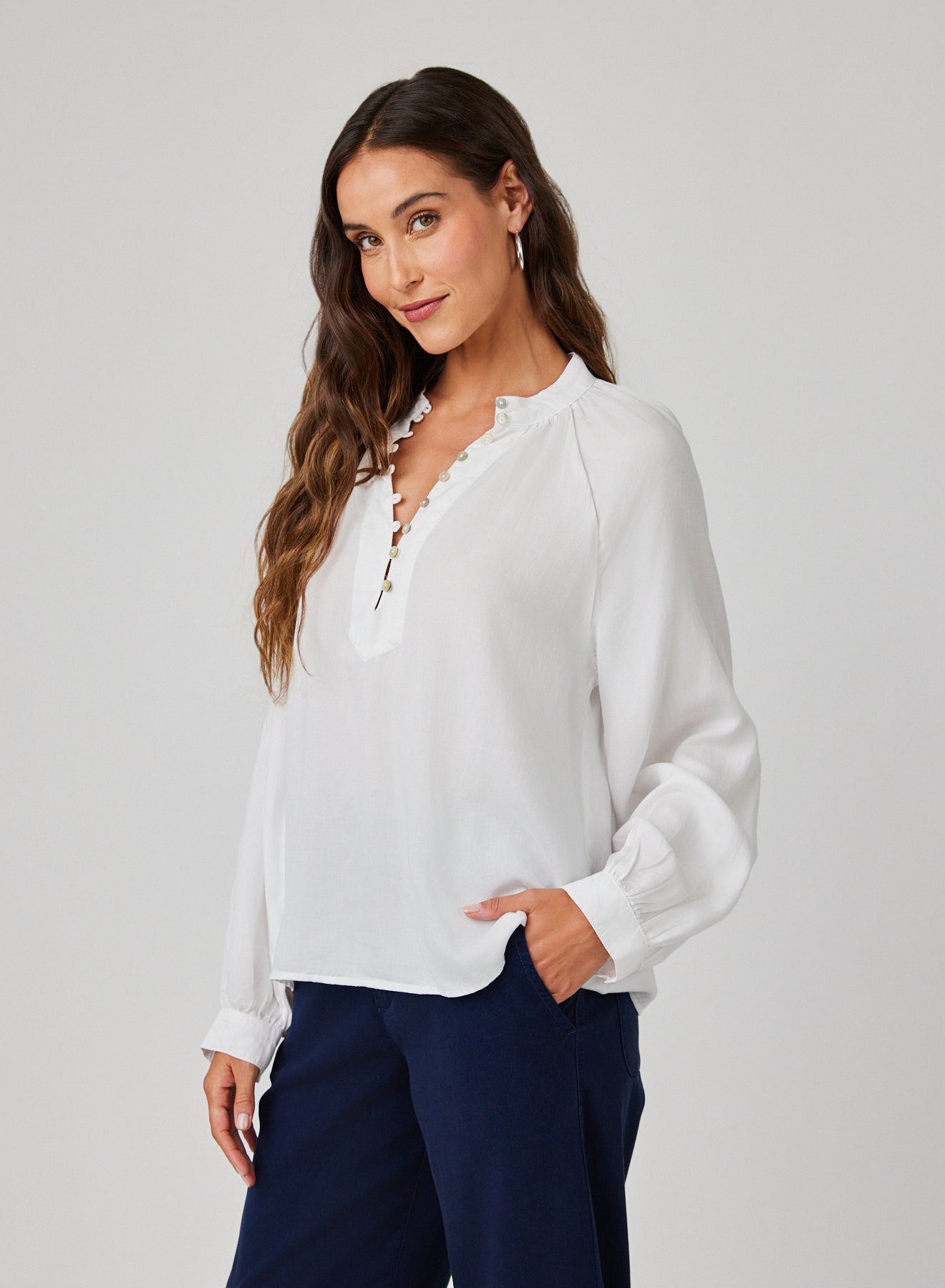 Flowy Pullover Raglan | White