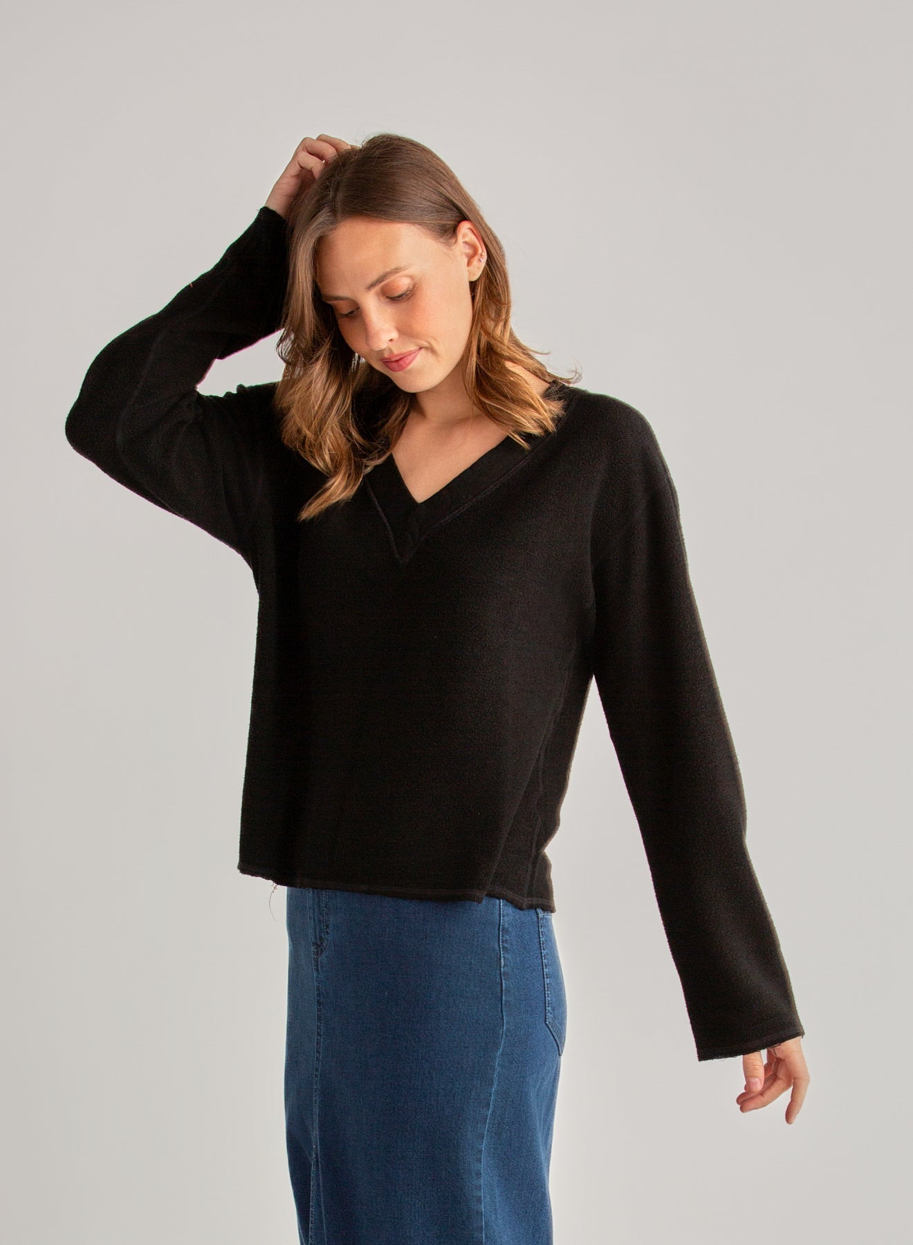 French Terry Bell Sleeve V-Neck Pullover | Black