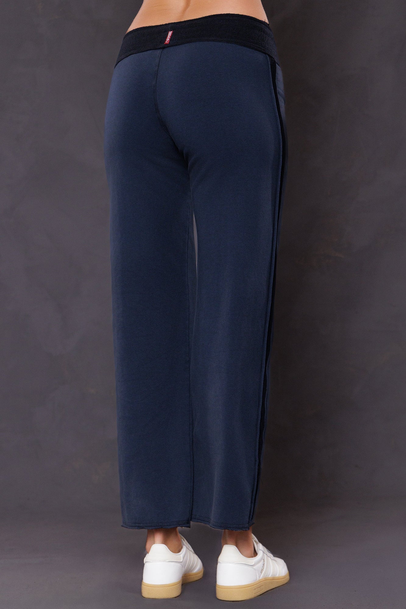 Women | Boxer Fleece Crop Sweatpant | Past Midnight