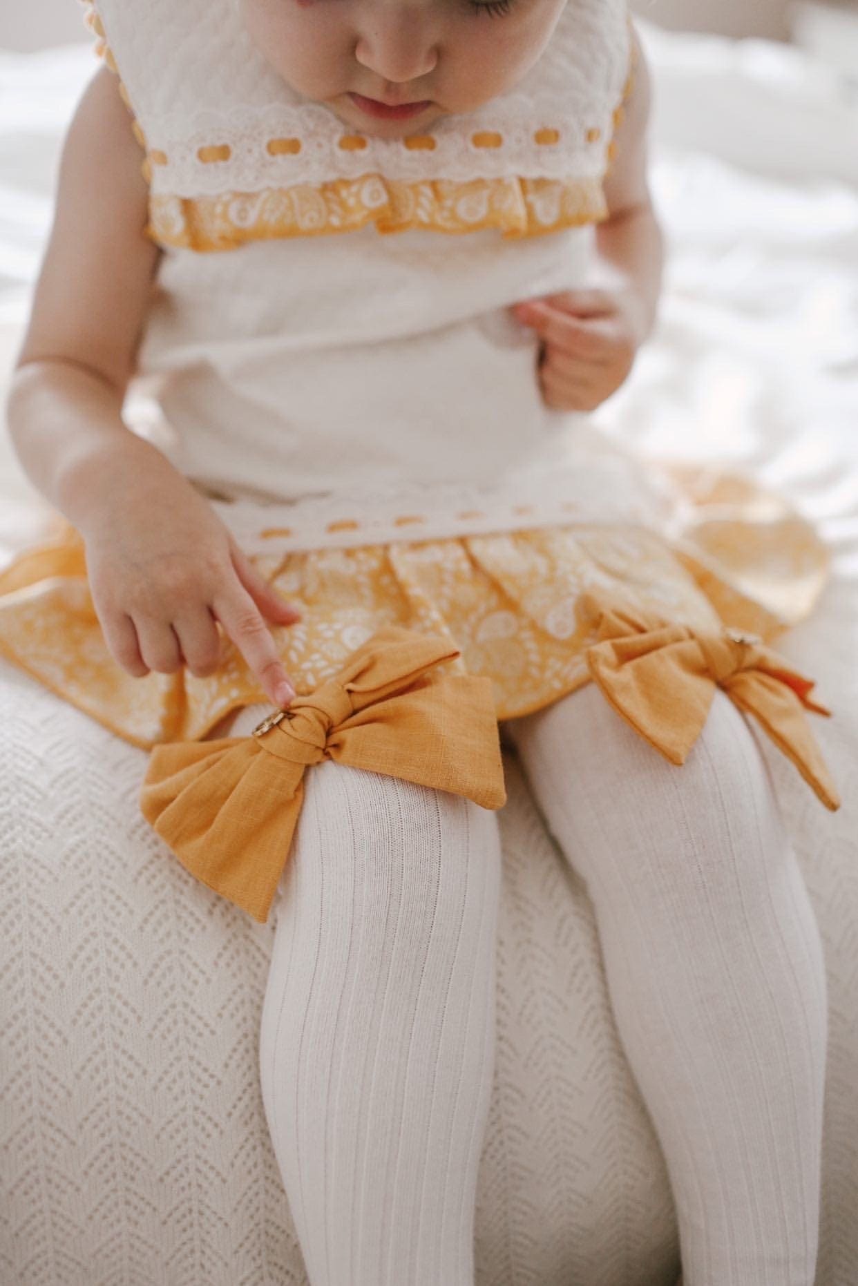 Girl | Emma Linen Bow Socks Bow | White x Mustard