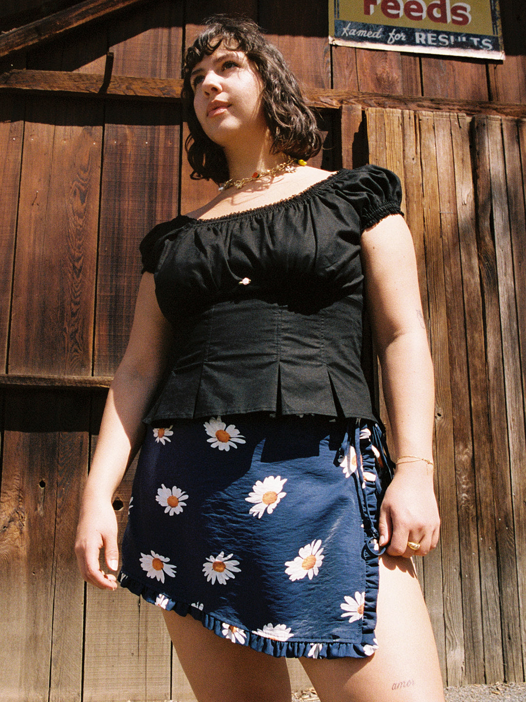 Christy Skort | Navy Daisy