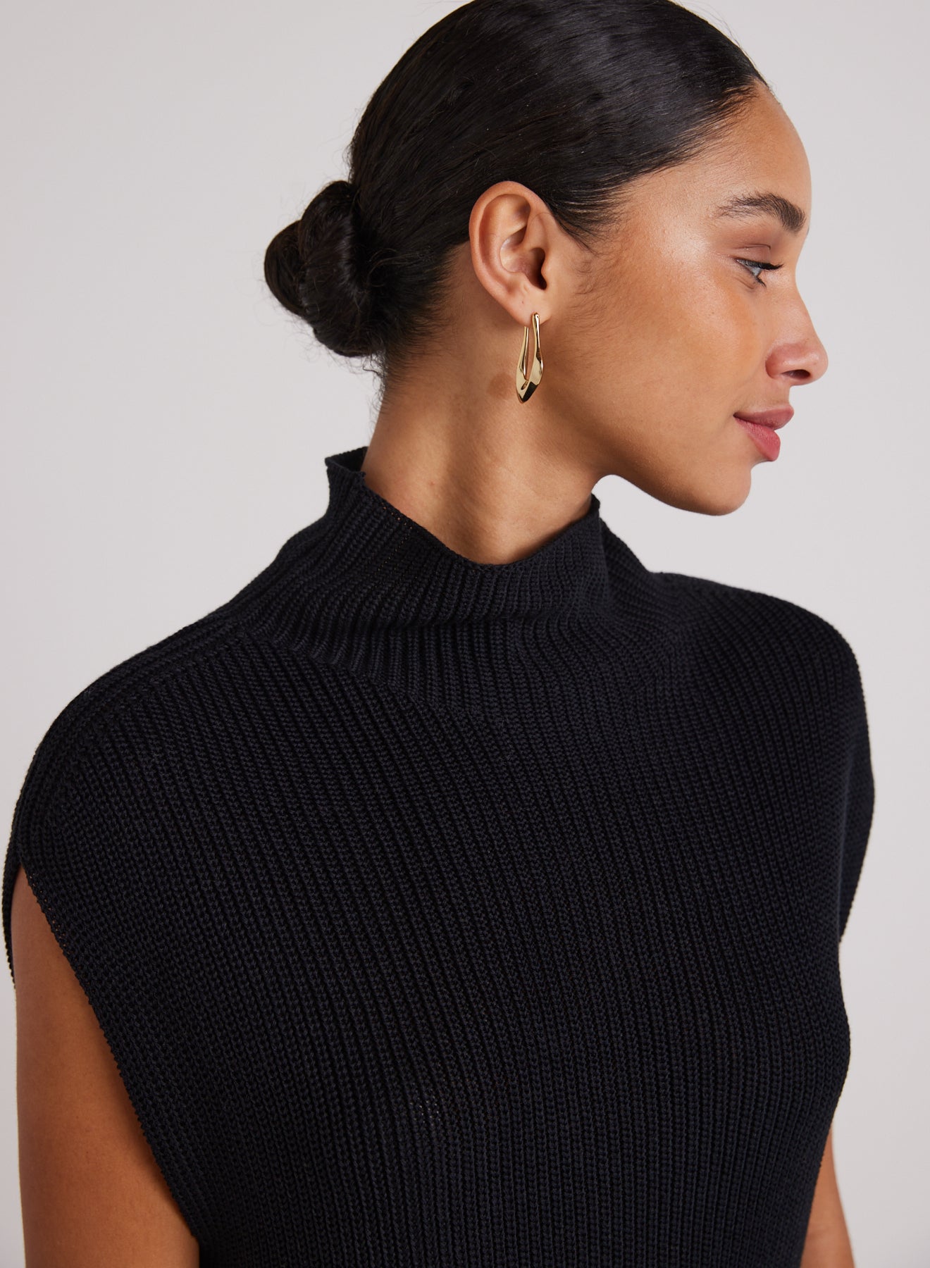 Mock Neck Sweater Tunic | Black