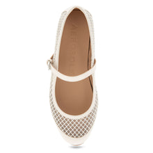 Baylee Casual Flat | Crystal/Eggnog Mesh Fabric