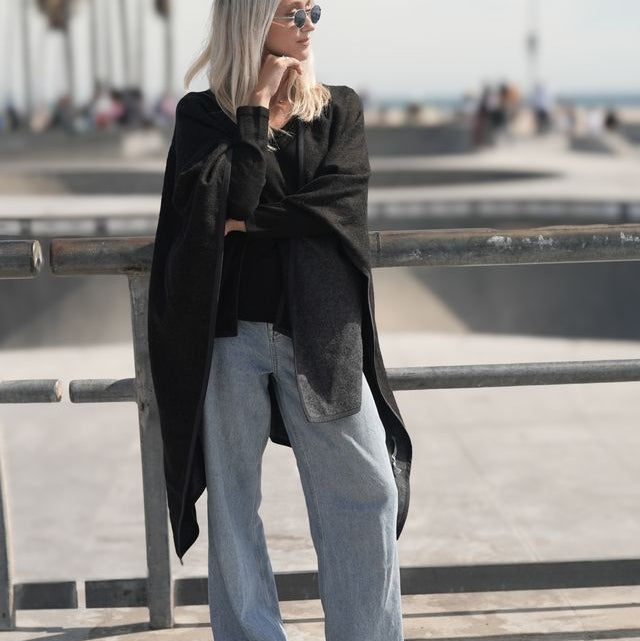 Unisex | Vienna Cape | Black / Charcoal