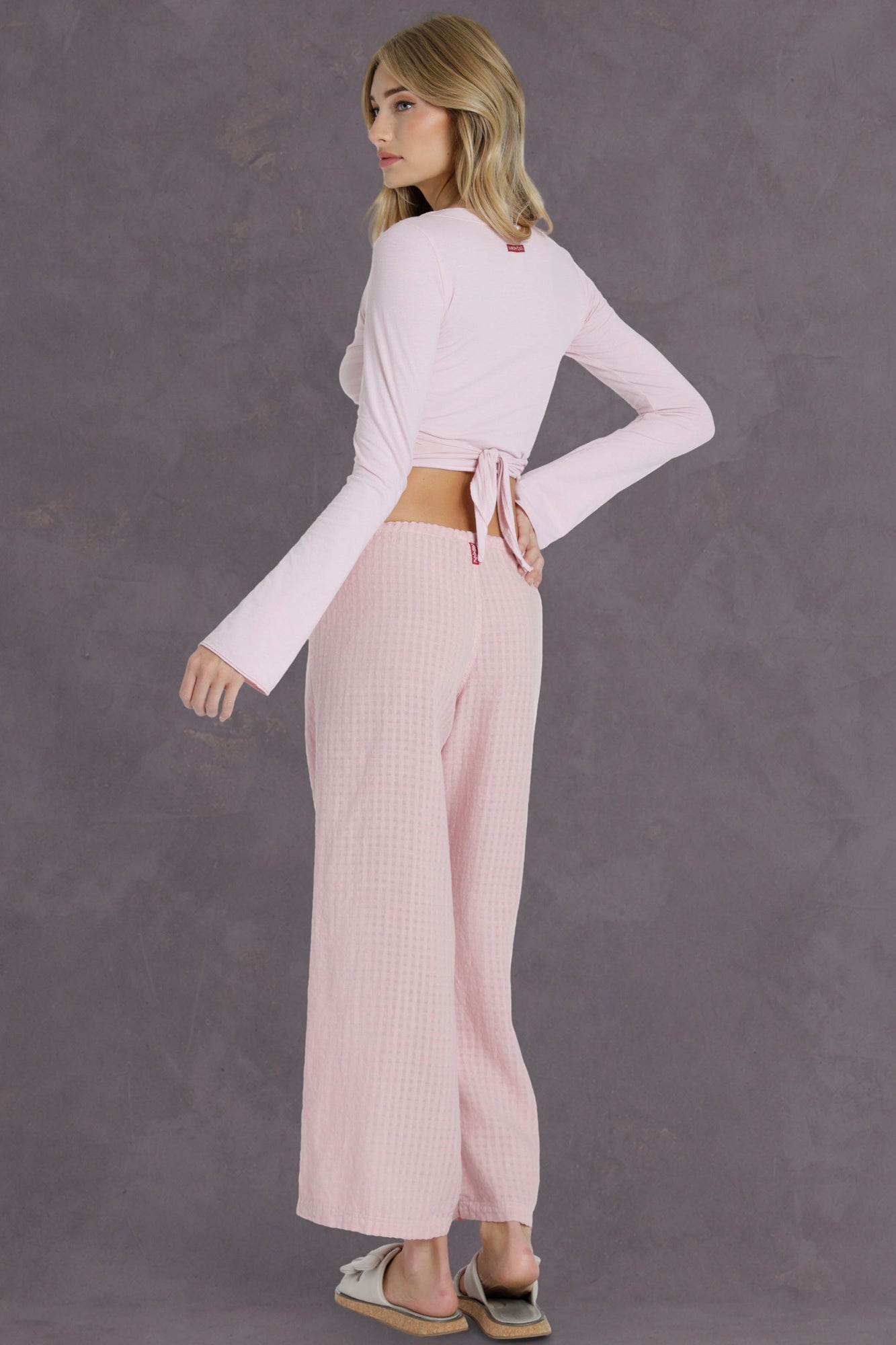 Women | Puckered Gingham Fly Front Linen Skipper | Cameo Pink