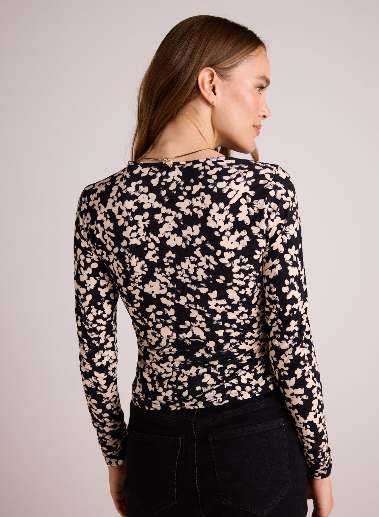 Scoop Neck Shirred Long Sleeve Knit Top | Ditsy Floral Print
