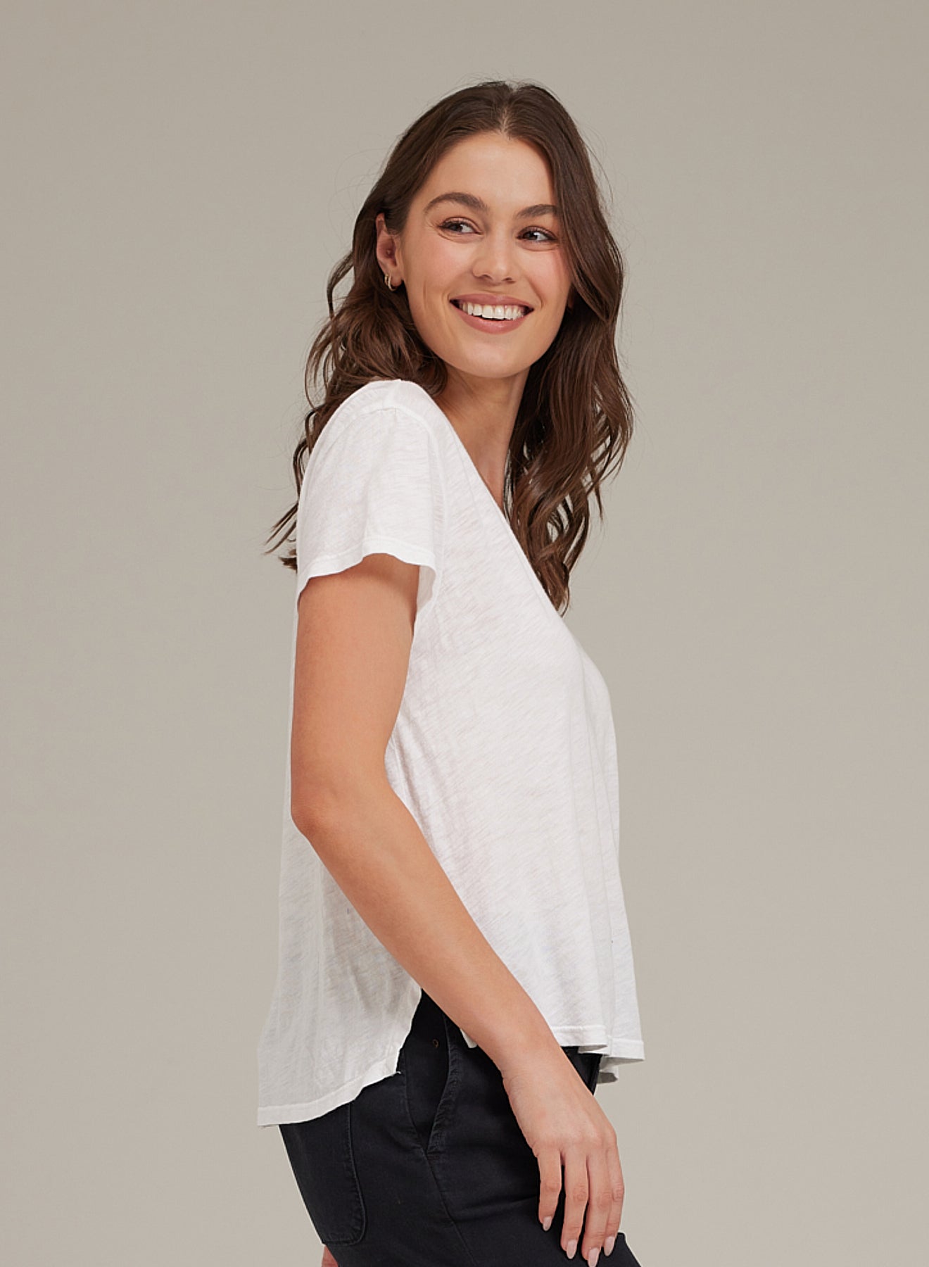 Side Slit V-Neck Tee | White