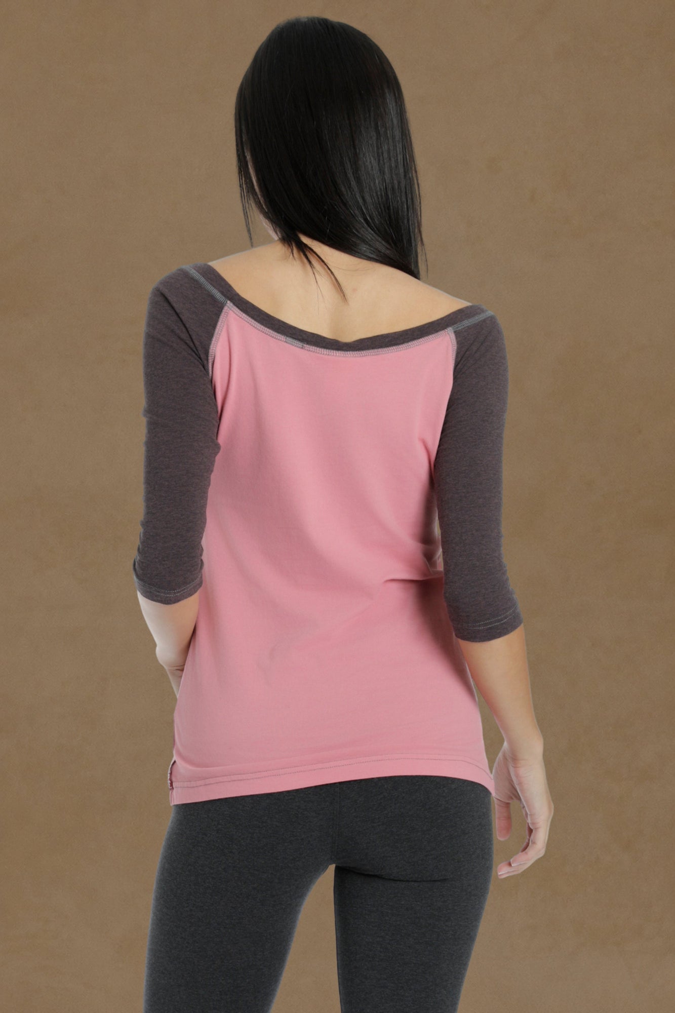 Women | Vintage-V Slide Tee | Guava