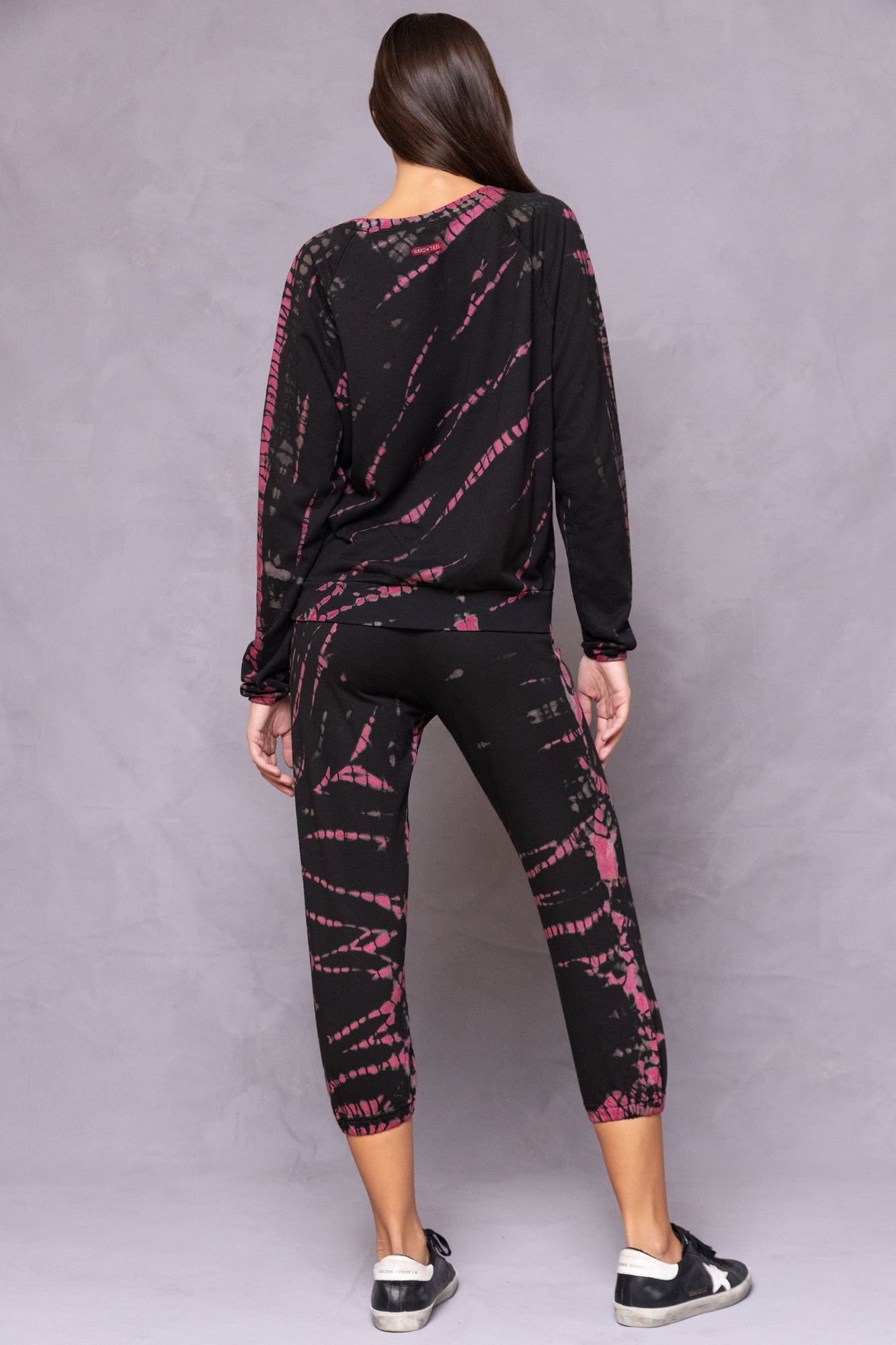 Women | Baby Fleece Basic Pull-On OG Crop Sweatpant | Black Lizard Wash 1