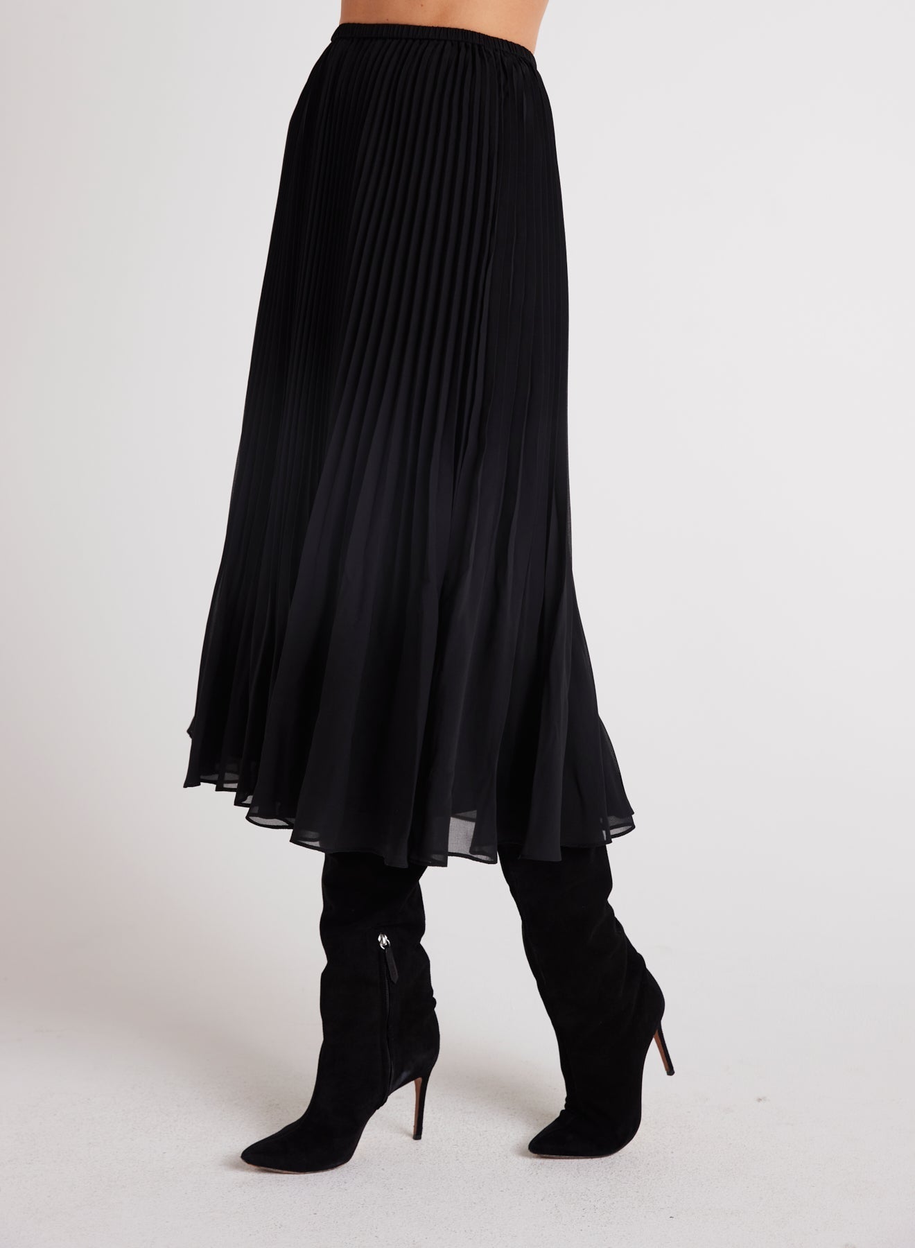 Sunburst Pleated Chiffon Midi Skirt | Black