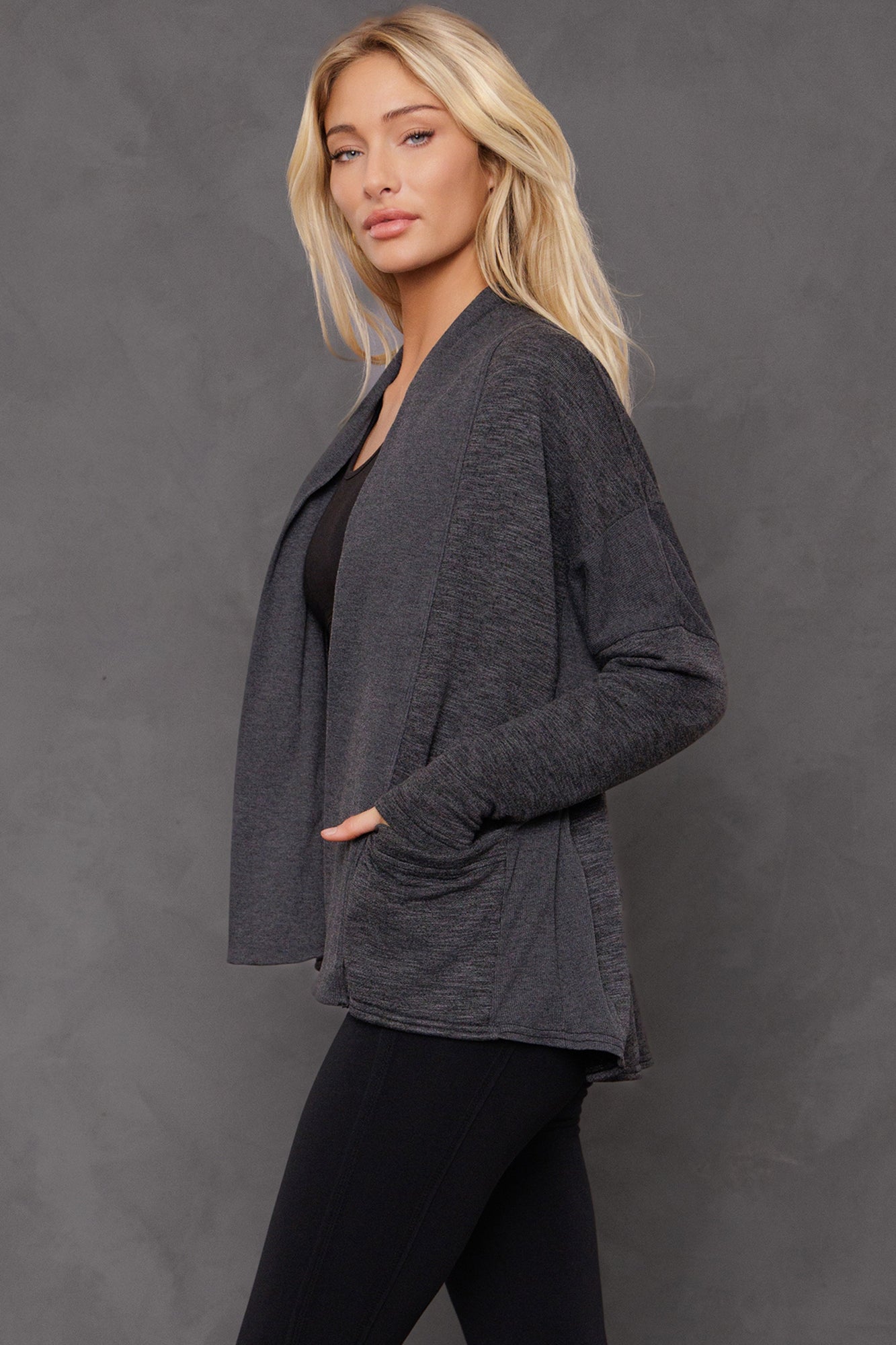 Women | Striated Slouchy Cardigan | Black