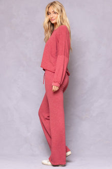 Women | Striated Wide Leg Drawstring Sweatpant | Crimson