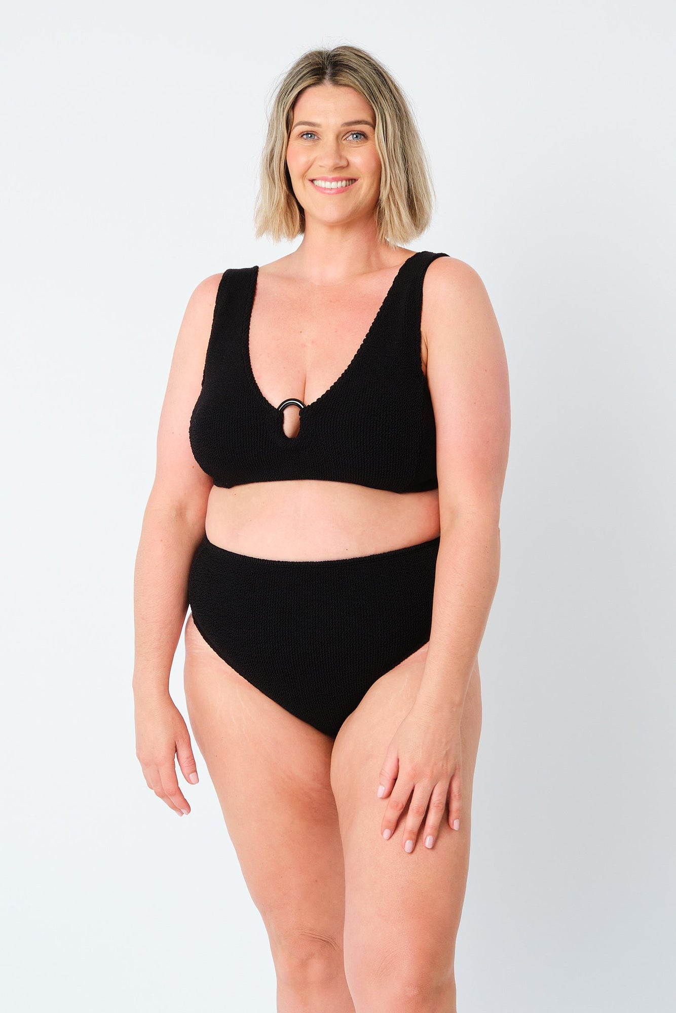 UNE PIECE-Crinkle Cut High-Waisted Bikini Bottom BLACK