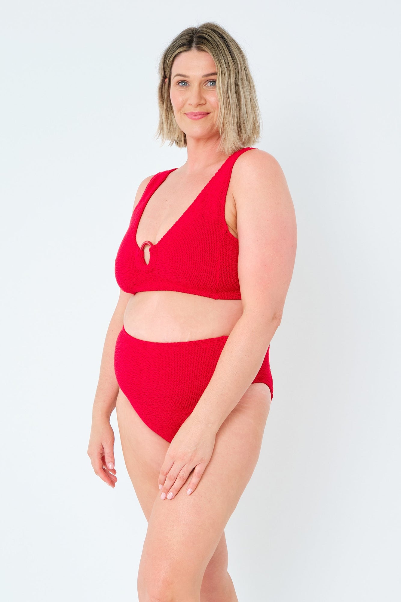 UNE PIECE-Crinkle Cut V-Neck Bikini Bralette with Ring RED