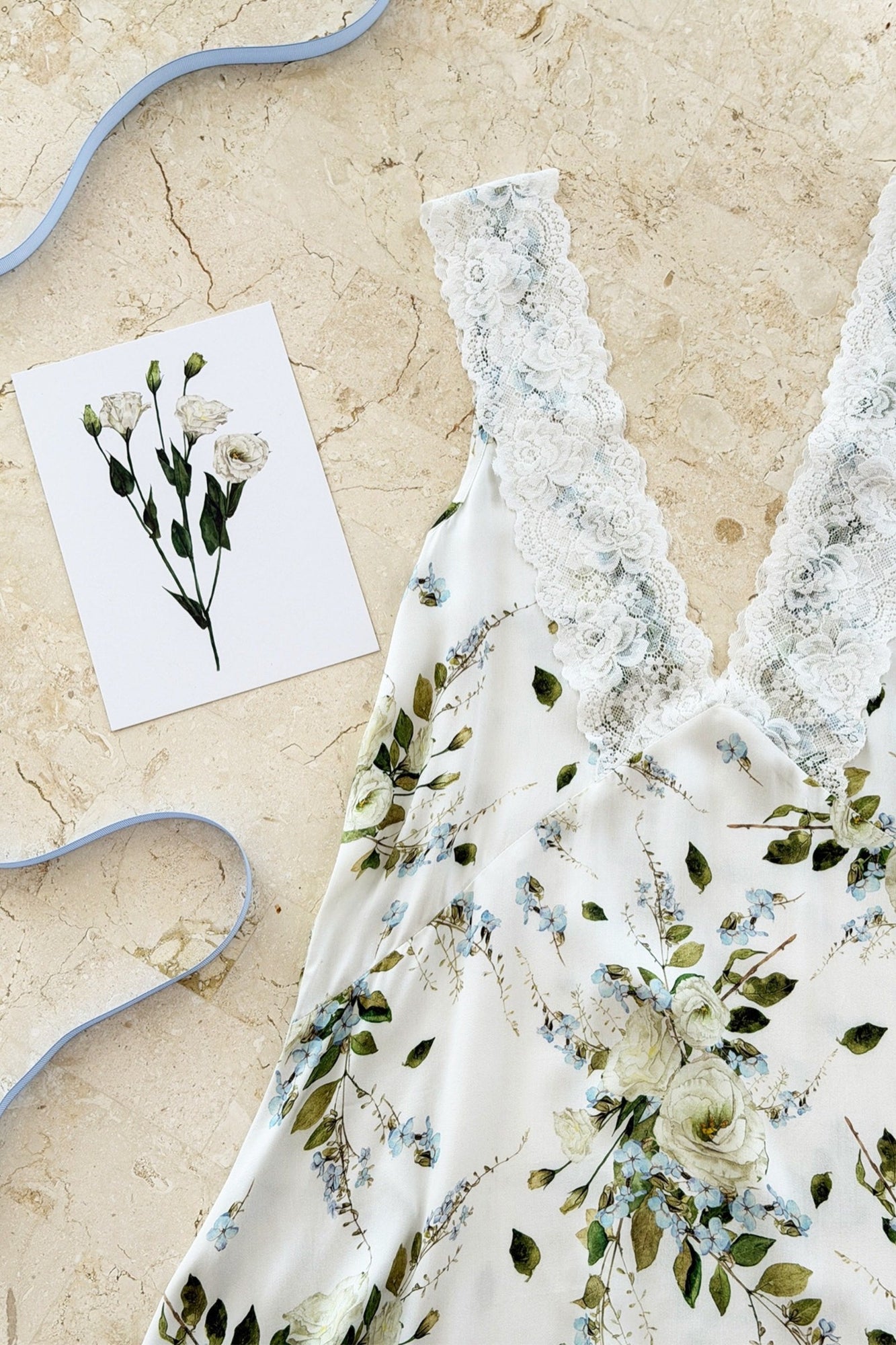 UNE PIECE-Delicate Lace Trim V-Neck Nightie LONDON BOTANICAL BLUE