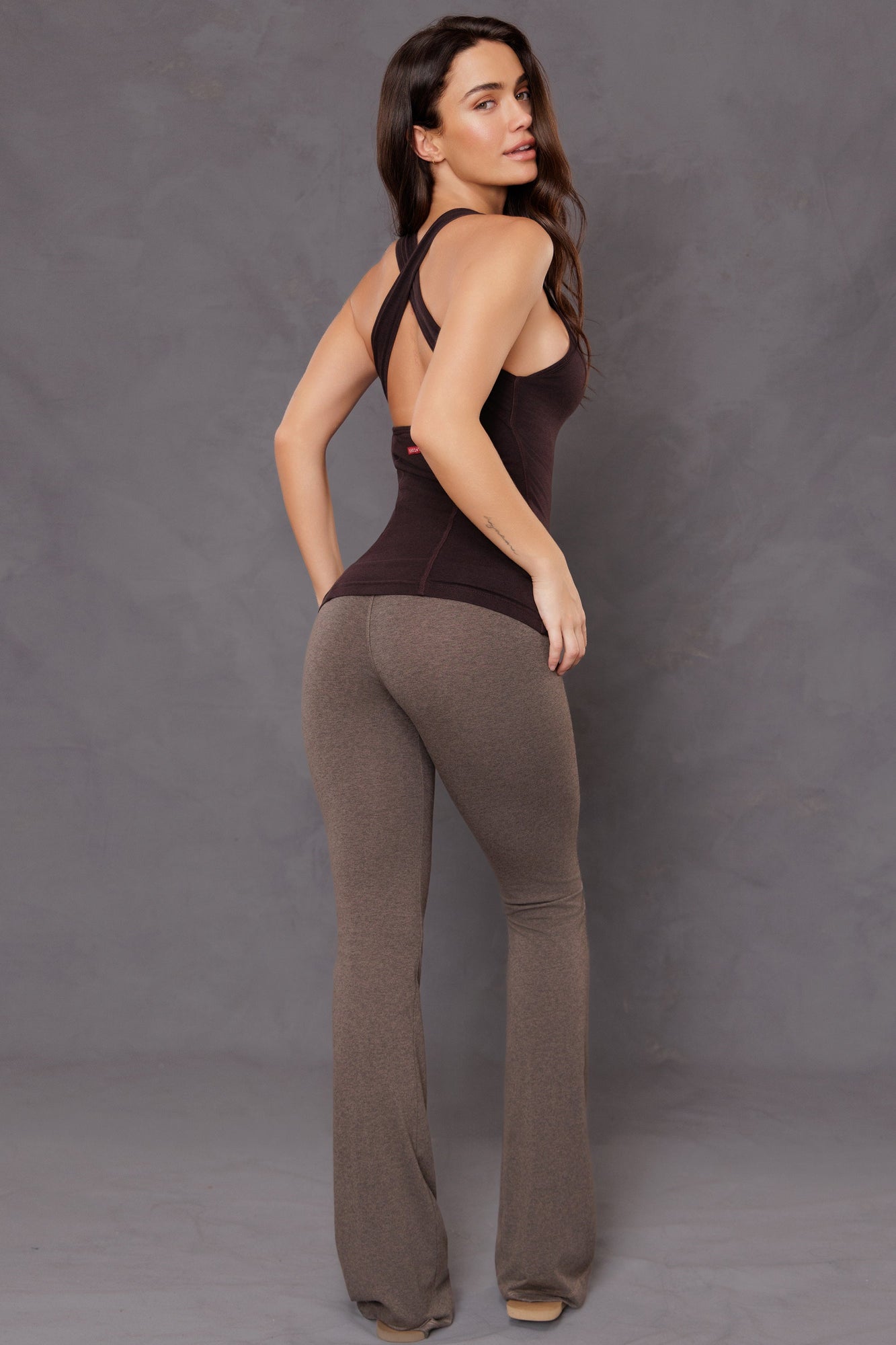 Women | Flat Waist Wide Flare Pant | Charcoal/Woodsmoke
